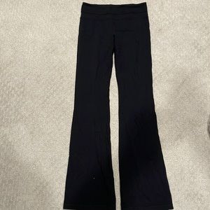 Black lulu workout pants
